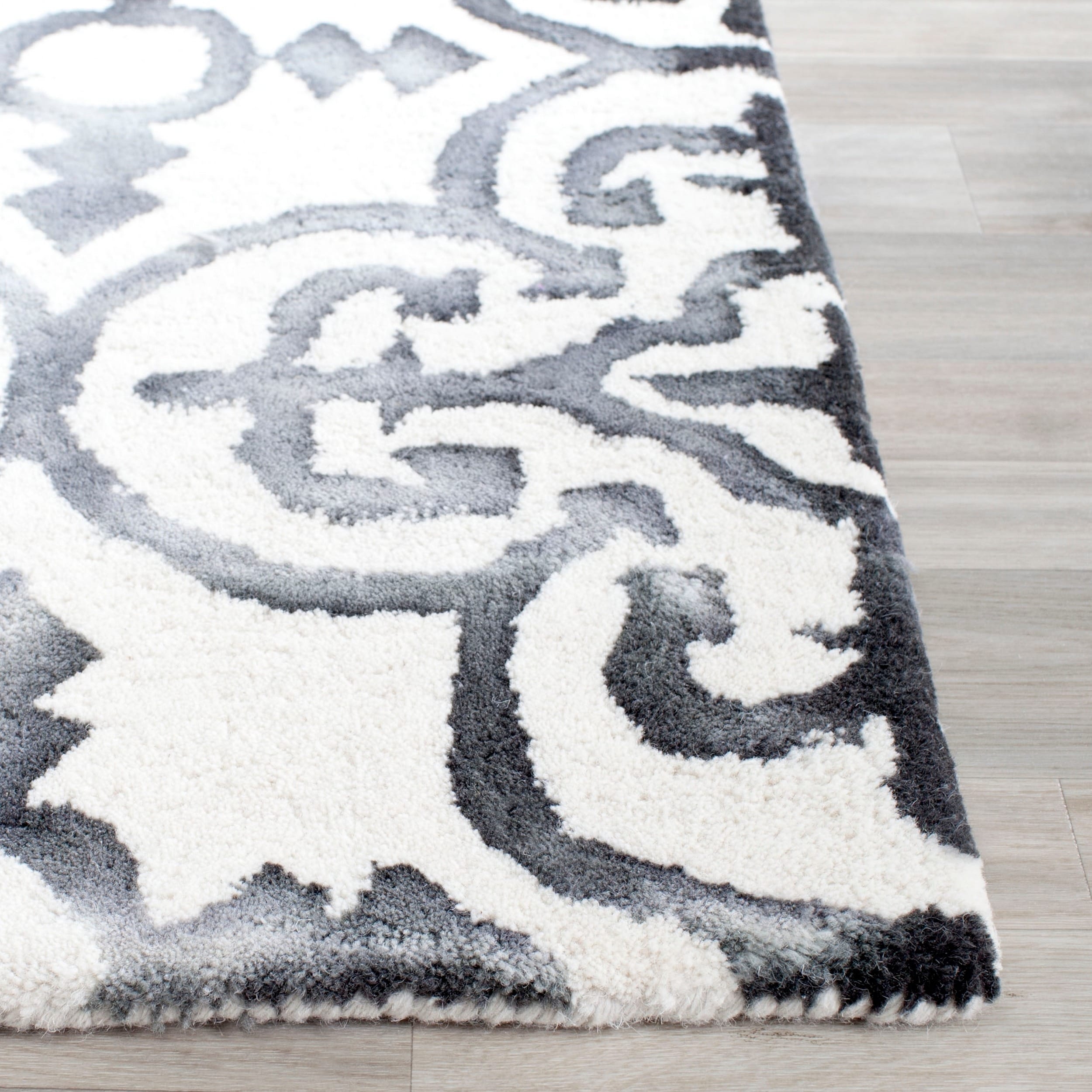 Vintage-Modern Tile Rug - detail